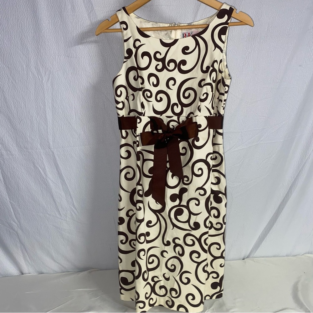 R & K Originals Ivory Scrolls Sleeveless Dress, Size 6 Petite, Cream/Brown